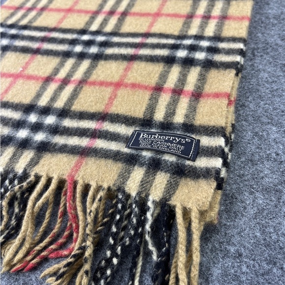 Vintage lamb wool Burberry - Picture 4 of 4